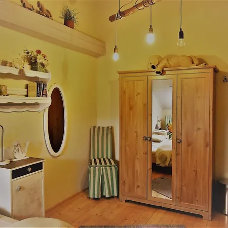 Gineta Bed & Breakfast *